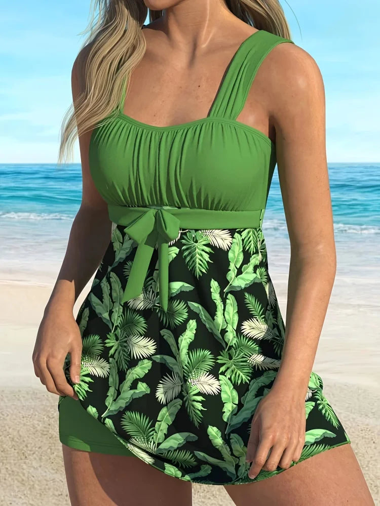 Enebro | Conjunto de tankini de hojas tropicales que cubre el vientre
