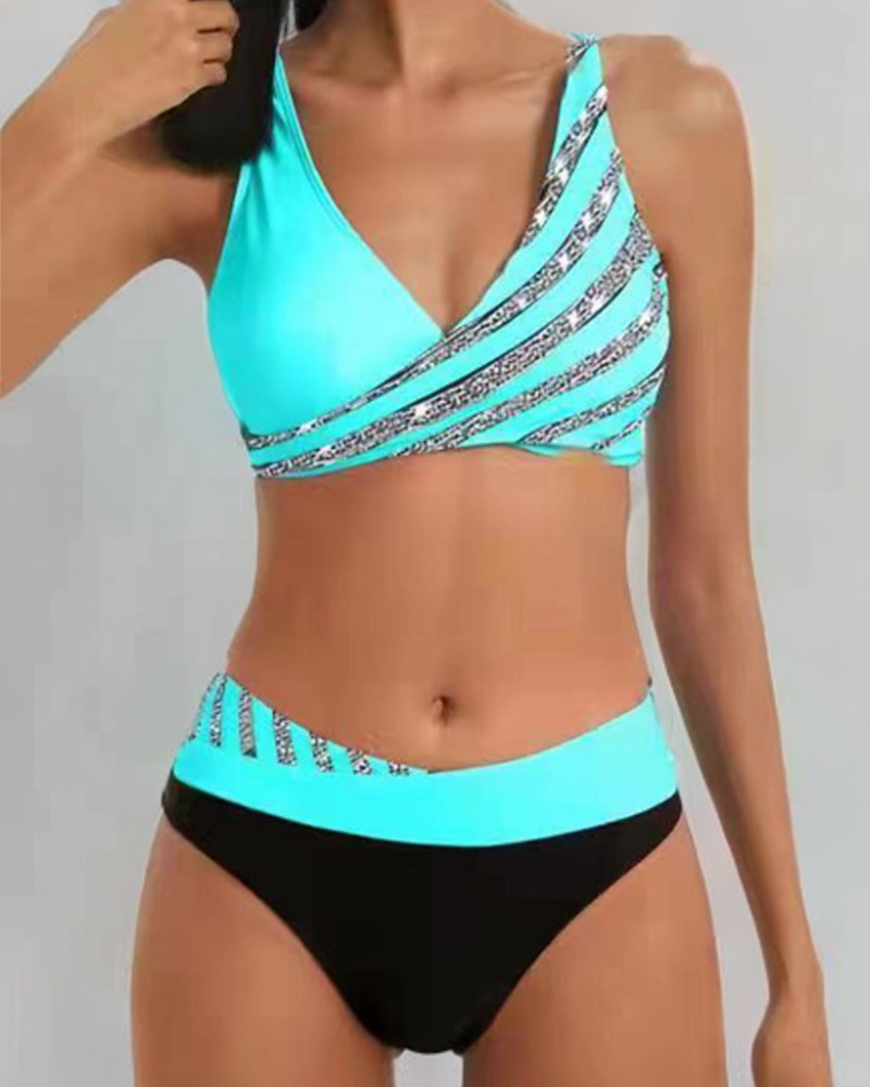 Mona | Bikini estampado en tonos cálidos que favorece